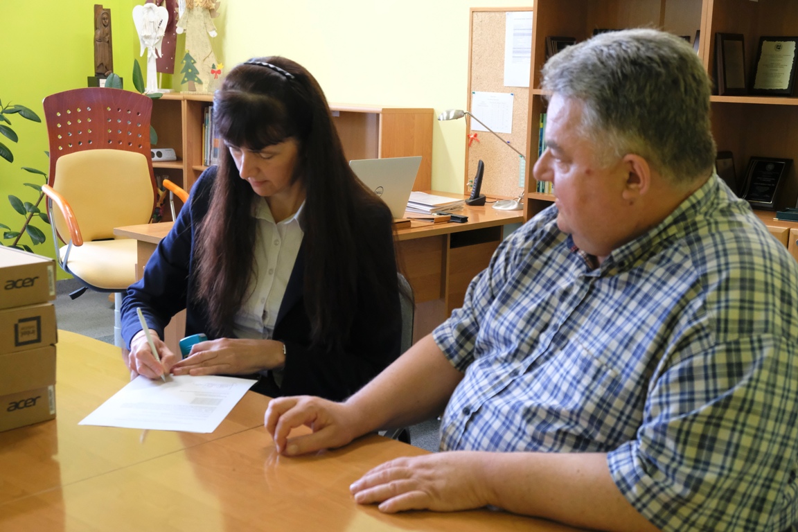 Przekazanie_laptop&oacute;w6