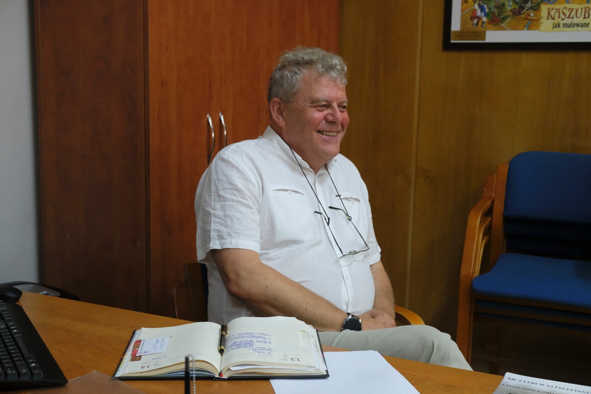 SPOTKANIE_W_URZĘDZIE_-STRATEGIA02