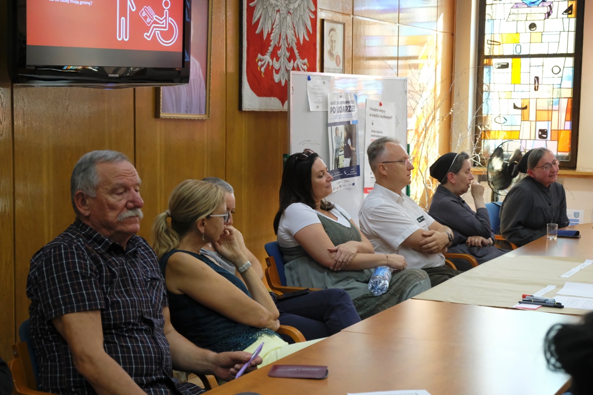 SPOTKANIE_W_URZĘDZIE_-STRATEGIA03