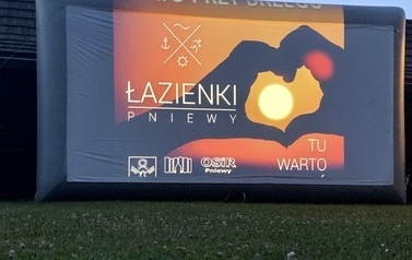 Kino plenerowe w Łazienkach Miejskich
