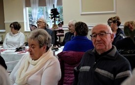 Świąteczne spotkanie u Senior&oacute;w 17