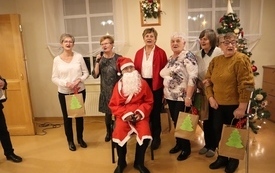 W świątecznym nastroju u Senior&oacute;w 13