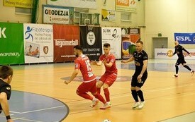Red Dragons- KS Acana Orzeł Futsal Jelcz-Laskowice (14)