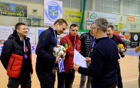 Derby Wielkopolski Red Dragons Pniewy-GI Malepszy Futsal Leszno   6