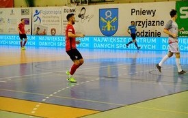 Derby Wielkopolski Red Dragons Pniewy-GI Malepszy Futsal Leszno   36