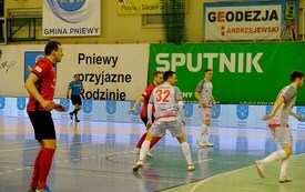 Derby Wielkopolski Red Dragons Pniewy-GI Malepszy Futsal Leszno   37