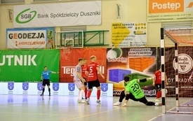 Derby Wielkopolski Red Dragons Pniewy-GI Malepszy Futsal Leszno   49