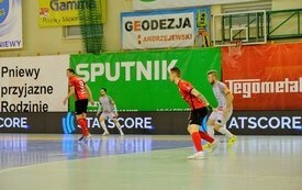 Derby Wielkopolski Red Dragons Pniewy-GI Malepszy Futsal Leszno   53