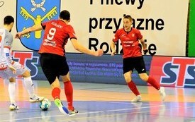 Derby Wielkopolski Red Dragons Pniewy-GI Malepszy Futsal Leszno   60