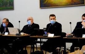 Sesja Rady Miejskiej Pniewy luty 2022 1
