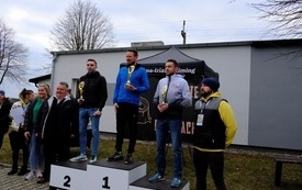 Kobiety i Faceci w Biegu 67