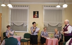 Dzień Kobiet i Mężczyzn u Senior&oacute;w 3