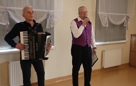 Dzień Kobiet i Mężczyzn u Senior&oacute;w 12