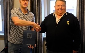 Gmina partnerska wspiera w niesieniu pomocy 9