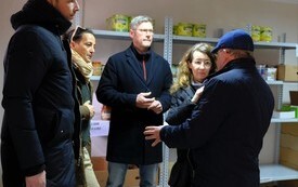 Gmina partnerska wspiera w niesieniu pomocy 14
