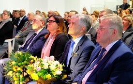Otwarcie nowej siedziby biblioteki i centrum kultury 176