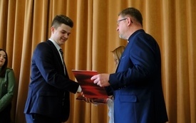 Pożegnanie maturzyst&oacute;w 10