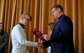 Pożegnanie maturzyst&oacute;w 12