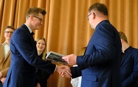Pożegnanie maturzyst&oacute;w 22