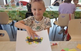 Zajęcia plastyczne w bibliotece 6