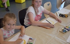 Zajęcia plastyczne w bibliotece 13