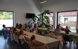 Zajęcia plastyczne w bibliotece 15