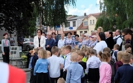 Uroczystości pod pomnikiem54