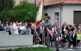 Uroczystości pod pomnikiem47