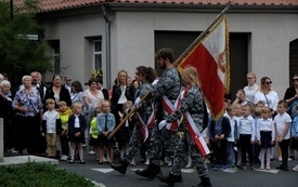 Uroczystości pod pomnikiem46