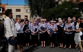 Uroczystości pod pomnikiem24