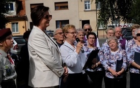 Uroczystości pod pomnikiem23