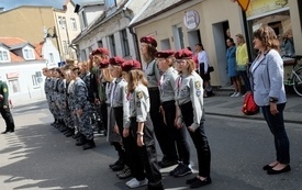 Uroczystości pod pomnikiem19