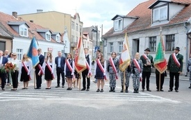 Uroczystości pod pomnikiem14