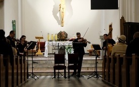 Koncert w kościele św. Jana w Pniewach (18)