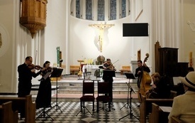 Koncert w kościele św. Jana w Pniewach (10)