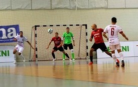 Mecz Red Dragons Pniewy z FC Toruń0113