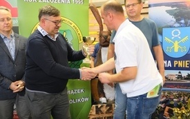 Wystawa Kr&oacute;lik&oacute;w001099