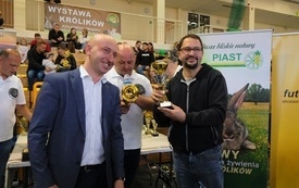 Wystawa Kr&oacute;lik&oacute;w001084