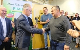 Wystawa Kr&oacute;lik&oacute;w001038