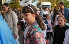 Korow&oacute;d Świętych001076