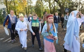 Korow&oacute;d Świętych001068