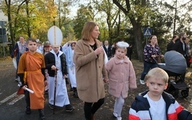 Korow&oacute;d Świętych001067