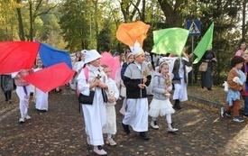 Korow&oacute;d Świętych001060