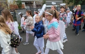 Korow&oacute;d Świętych001037