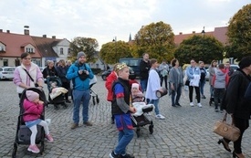 Korow&oacute;d Świętych001008