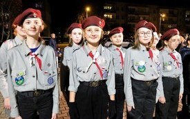 Wieczornica w Pniewach002