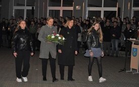 Wiwczornica w Pniewach 1