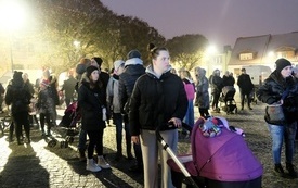 Rozświetlenie choinki na pniewskim Rynku 2022 (102)