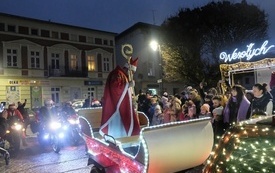 Rozświetlenie choinki na pniewskim Rynku 2022 (73)