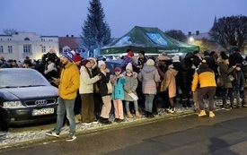 Rozświetlenie choinki na pniewskim Rynku 2022 (65)
